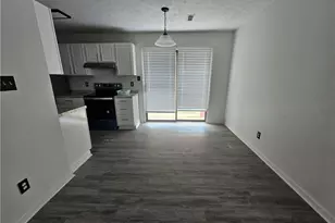 735 Hedgelawn Way, Fayetteville, NC 28311 - Photo 4