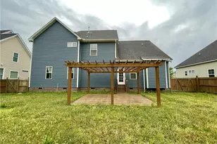 3037 Eaglecrest Ln, Fayetteville, NC 28306 - Photo 2