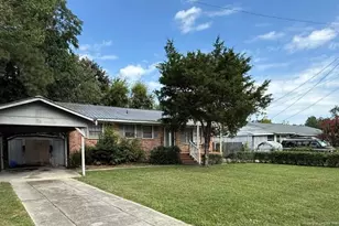 6531 Winthrop Dr, Fayetteville, NC 28311 - Photo 2