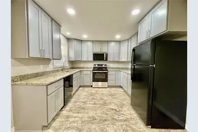 6005 Blairmore Place, Fayetteville, NC 28314 - Photo 10