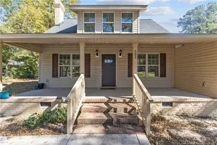 502 N Stewart St, Raeford, NC 28376 - Photo 2