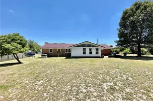 621 Welsh Pl, Fayetteville, NC 28303 - Photo 26