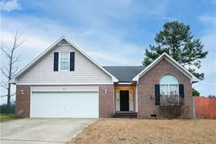 855 Turkey Ridge Dr, Fayetteville, NC 28314 - Photo 2