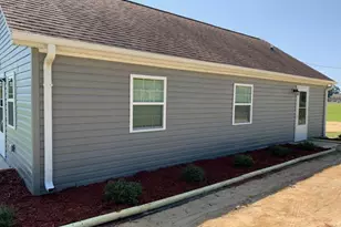 580 Hiawatha Rd, Pembroke, NC 28372 - Photo 10