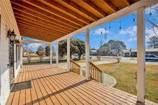 130 Red Robin Dr, Dunn, NC 28334 - Photo 6