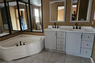 2222 Sand Hill Rd, Hope Mills, NC 28438 - Photo 6