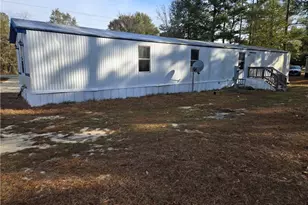 2222 Sand Hill Rd, Hope Mills, NC 28438 - Photo 1