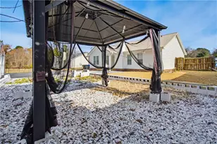 2140 Fargo Dr, Fayetteville, NC 28306 - Photo 30