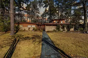 502 W 33rd St, Lumberton, NC 28358 - Photo 1