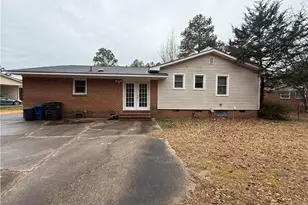 2049 Corrinna St, Fayetteville, NC 28301 - Photo 2