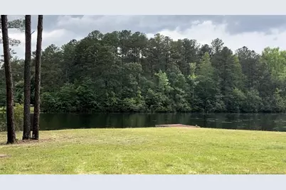 305 Lakewood Drive, Aberdeen, NC 28315 - Photo 4