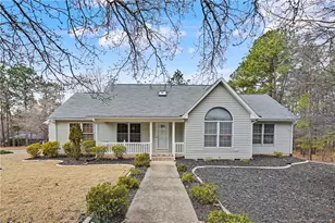 10 Magnolina Ct, Sanford, NC 27332 - Photo 1