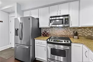 222 Glenwood Ave, Raleigh, NC 27603 - Photo 8