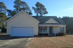 205 Kelly Dr, Laurinburg, NC 28352 - Photo 1