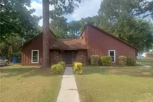 6804 Timbercroft Ln, Fayetteville, NC 28314 - Photo 2