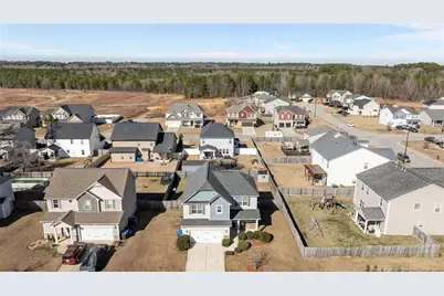 808 Bellingham Way, Fayetteville, NC 28312 - Photo 4