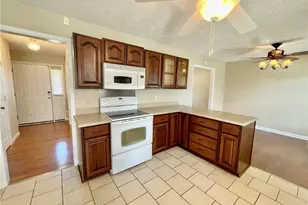 127 Kristin Ave, Spring Lake, NC 28390 - Photo 8