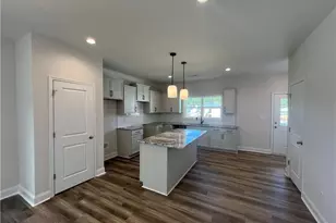 3870 Blackhills Rd, Fayetteville, NC 28311 - Photo 2