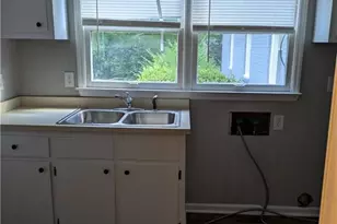 2201 Enloe St, Fayetteville, NC 28306 - Photo 14