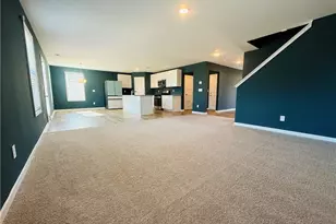 4029 Racking Horse Rd, Hope Mills, NC 28348 - Photo 4