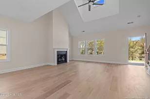 205 Telluride Ct, Aberdeen, NC 28315 - Photo 4