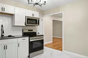 1425 E Manchester Rd, Spring Lake, NC 28390 - Photo 8