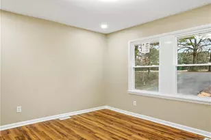 1425 E Manchester Rd, Spring Lake, NC 28390 - Photo 6