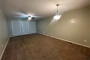 5734 Waters Edge Dr, Fayetteville, NC 28314 - Photo 2