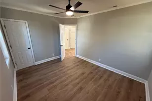 213 E 23rd St, Lumberton, NC 28358 - Photo 10