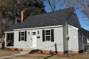 213 E 23rd St, Lumberton, NC 28358 - Photo 2