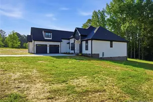 219 Rachel Rd, Fayetteville, NC 28311 - Photo 2