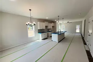 129 Traveller Way, Raeford, NC 28376 - Photo 4