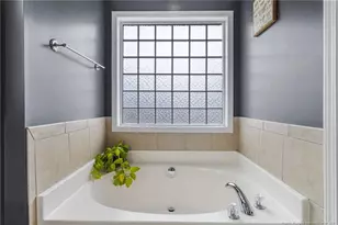 413 Holman St, Fayetteville, NC 28306 - Photo 20