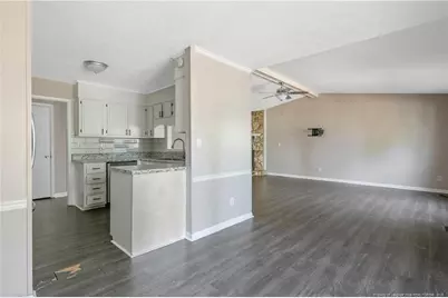 6970 Melbourne Drive, Fayetteville, NC 28314 - Photo 16