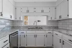 6970 Melbourne Dr, Fayetteville, NC 28314 - Photo 22