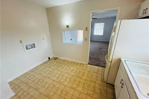 1104-1 Ayton Pl, Fayetteville, NC 28304 - Photo 6