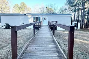 247 Hazel Ln, Cameron, NC 28326 - Photo 6