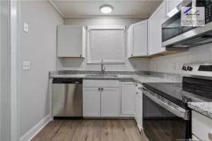 207 S Windsor Dr, Fayetteville, NC 28301 - Photo 12