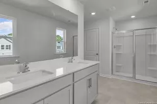 360 Hartfield Ave, Raeford, NC 28376 - Photo 24