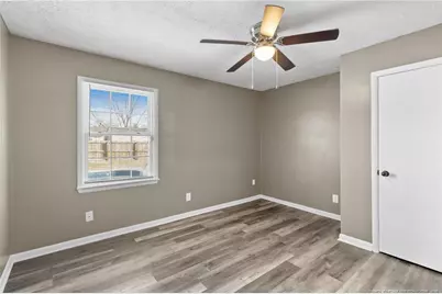 6218 Thornwood Drive, Hope Mills, NC 28348 - Photo 14