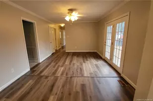 303 W 23rd St, Lumberton, NC 28358 - Photo 4