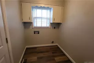 303 W 23rd St, Lumberton, NC 28358 - Photo 6