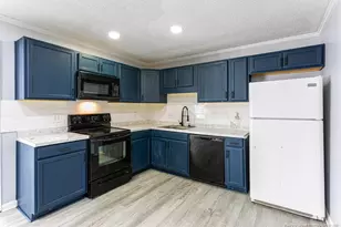 808 Darlington Dr, Fayetteville, NC 28306 - Photo 12