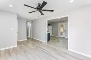 808 Darlington Dr, Fayetteville, NC 28306 - Photo 6