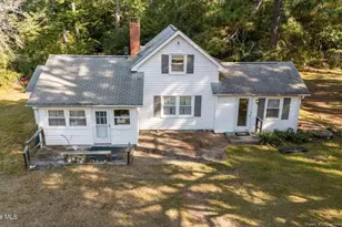 376 Foxfire Rd, Aberdeen, NC 28315 - Photo 1