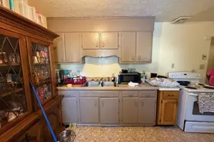 400 Tuskeegee Dr, Laurinburg, NC 28352 - Photo 4