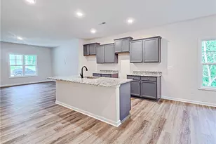 309 Appaloosa Dr, Spring Lake, NC 28390 - Photo 8