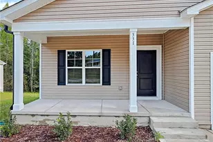 331 Appaloosa Dr, Spring Lake, NC 28390 - Photo 2