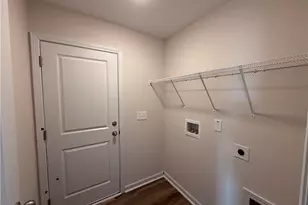 61 Baxley Dr, Dunn, NC 28334 - Photo 4