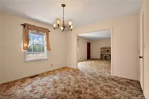 222 Rainier Dr, Fayetteville, NC 28314 - Photo 8